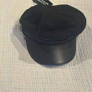 Newsboy women’s black hat Size S/54. Never worn